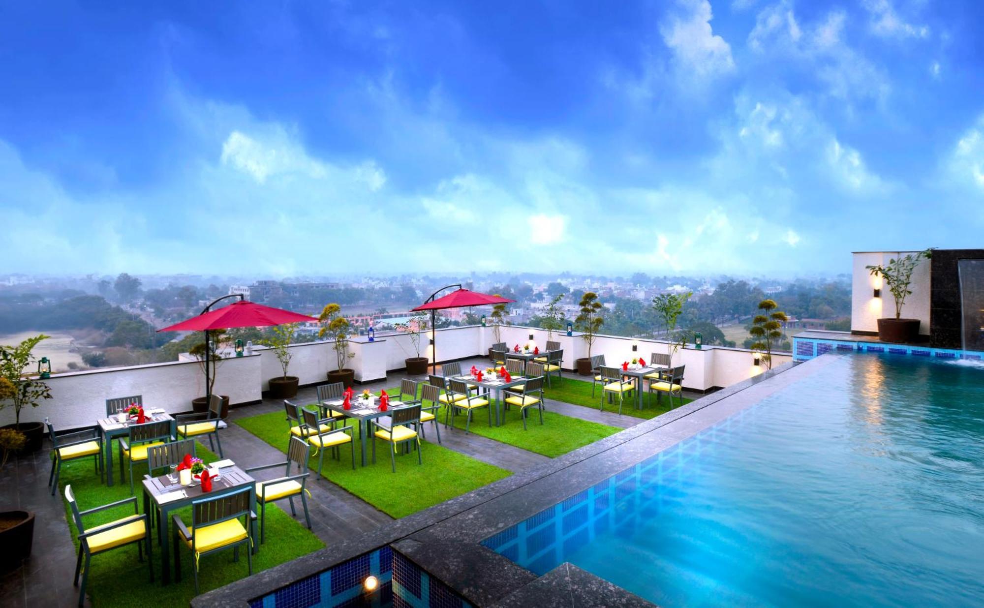 Golden Tulip Agra Hotel Agra  Eksteriør billede