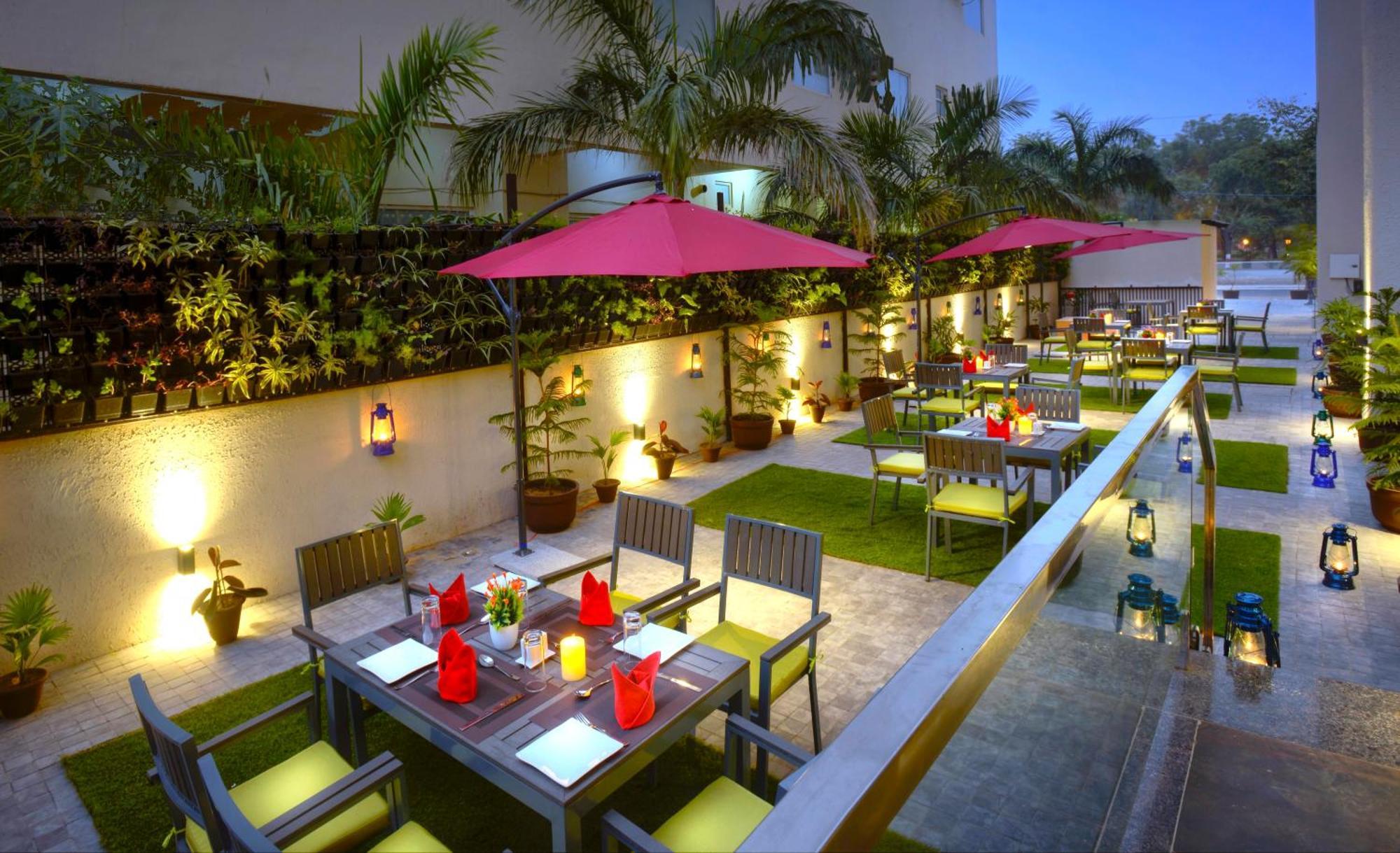 Golden Tulip Agra Hotel Agra  Eksteriør billede